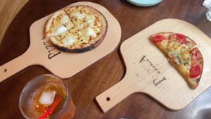 カフェスローピザ