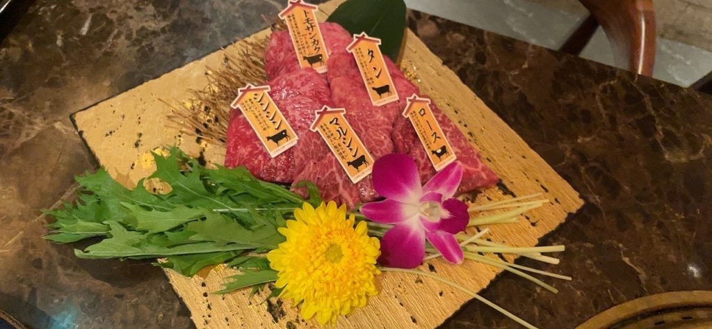 お肉盛り合わせ